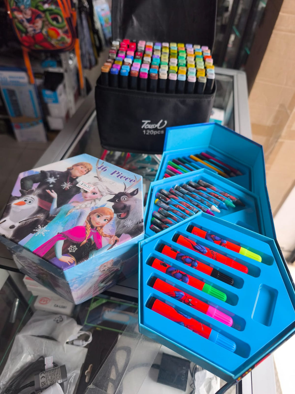 Set de Pinturas Marcadores Figuras de Acción  Dibujo Arte Pintura Clases Escuela Colegio  Niñ@s