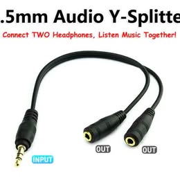 Cable Adaptador Audio Estereo Macho 3.5mm a Dos 3.5 Hembra