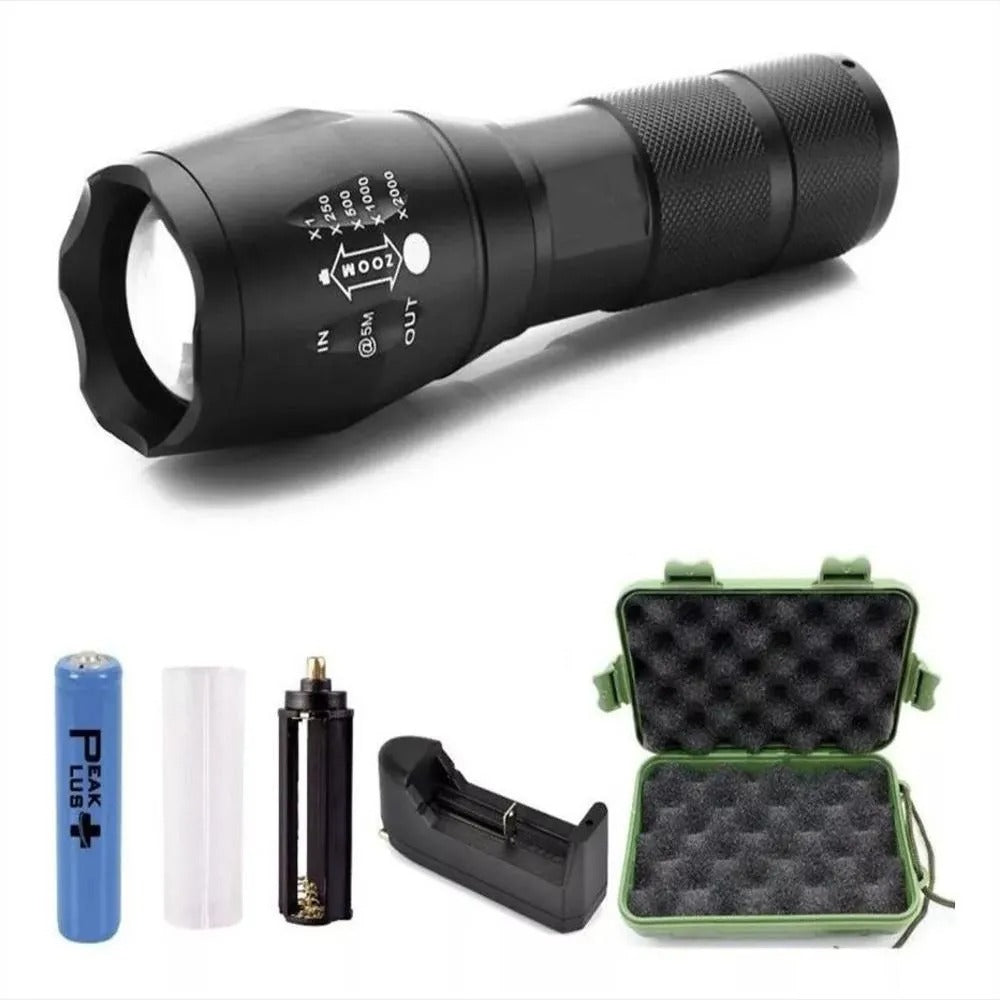 Linterna Táctica con Zoom Multiuso Luz Led Recargable con Estuche Camping Senderismo Noche Invierno