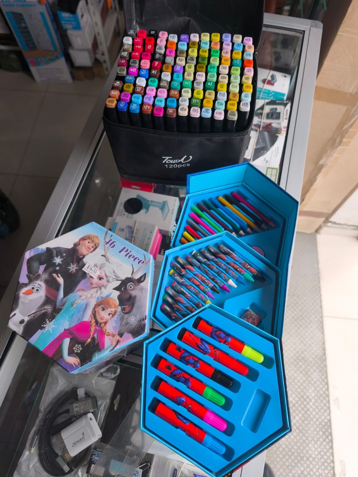 Set de Pinturas Marcadores Figuras de Acción  Dibujo Arte Pintura Clases Escuela Colegio  Niñ@s